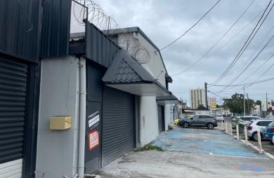 Location Entrepot 770m² Pointe-à-Pitre