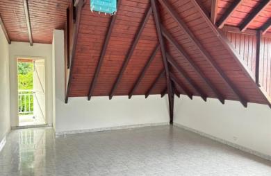 Location Maison 194.58m&sup2; 5 pièces Capesterre Belle Eau