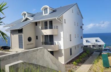 VIEUX FORT : Résidence La Rose Des Vents, Les Voiles, T4 DPLEX + Bureau No55