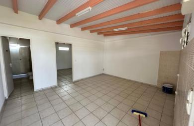 Location Bureaux 37m&sup2; Saint François