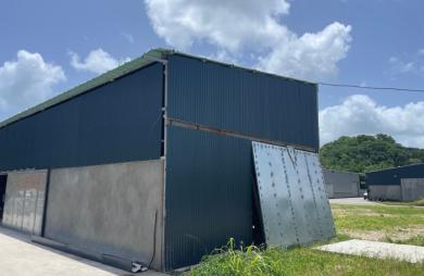 Location Entrepot 250m² Gosier