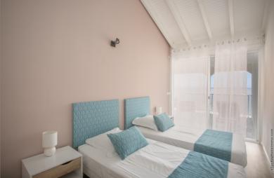 Bouillante Exceptionnel ensemble immobilier de 6 appartements avec Vue Imprenable sur la mer !