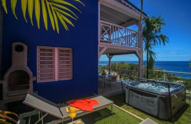 Bouillante Exceptionnel ensemble immobilier de 6 appartements avec Vue Imprenable sur la mer !