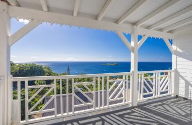 Bouillante Exceptionnel ensemble immobilier de 6 appartements avec Vue Imprenable sur la mer !