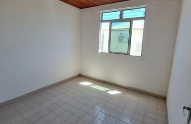 PRIX EN BAISSE - IMMEUBLE DE RAPPORT DANS LE CENTRE DU GOSIER