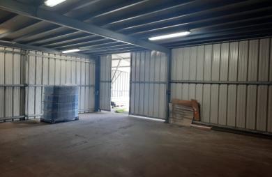 À louer - Dépôt 80 m2 - Jarry
