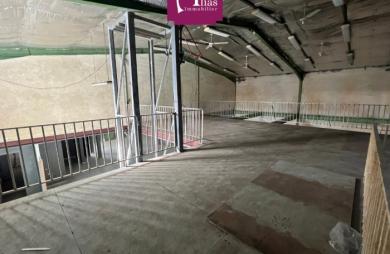 À louer   Dépôt de 400 m2 avec mezzanine   Zone stratégique de Petit-Pérou