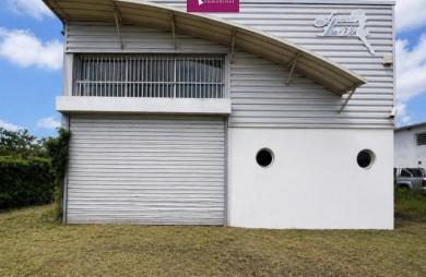 À louer - Local commercial - Nolivier - Sainte-Rose