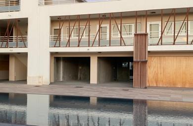 À LOUER LOCAL COMMERCIAL DE 30M2 TRÈS BIEN PLACÉ AU MOULE