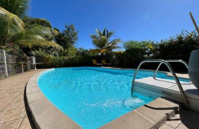 Vente Immeuble 500m&sup2; 11 pièces Sainte Anne