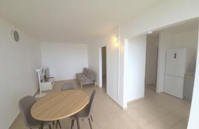 Appartement 4 pièces moderne entièrement rénové d