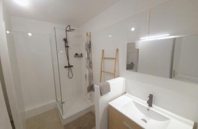 Appartement 4 pièces moderne entièrement rénové d