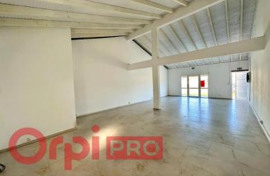 Location Local commercial 70m&sup2; Saint François