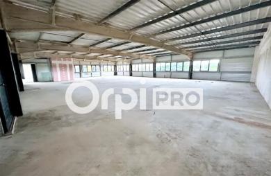 Location Divers 317m&sup2; Saint François