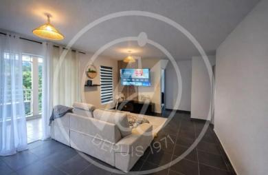 Vente Appartement 69.59m&sup2; 4 pièces Petit-Bourg