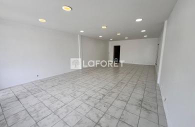 Location Divers 70.6m² Baie Mahault