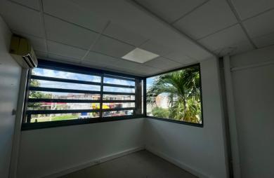 Vente Bureaux 158m² Capesterre Belle Eau