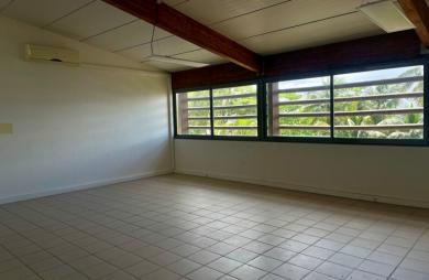 Vente Bureaux 158m² Capesterre Belle Eau