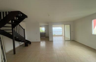 Location Appartement 4 pièces Petit-Bourg