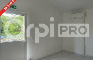 EN EXCLU ORPI BOUTAREL à louer 98 M2 de bureaux climatisés à Gosier