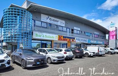 Location Local commercial 82m&sup2; 3 pièces Petit-Bourg