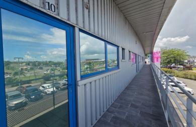 Location Local commercial 82m&sup2; 3 pièces Petit-Bourg