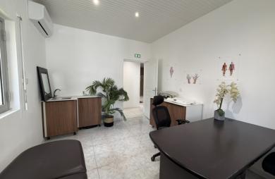 À louer - salle de consultation 12,57 m2   Cabinet médical à Pointe-à-Pitre   Proche boulevard Légitimus
