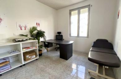 À louer - salle de consultation 12,57 m2   Cabinet médical à Pointe-à-Pitre   Proche boulevard Légitimus