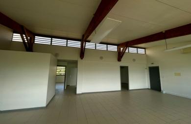Location Bureaux 158m² Capesterre Belle Eau