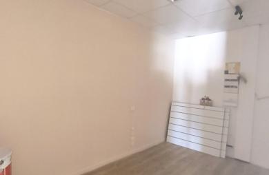 Local de 92m2 à Nolivier  - au 1er étage sans ascenseur
