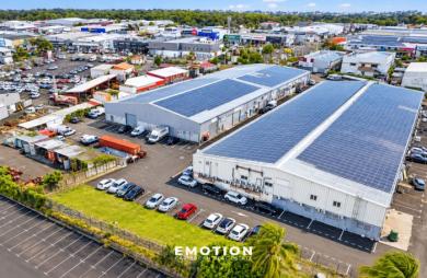 Bureaux / Entrepôt 300 m2 divisibles à Baie-Mahault Jarry ( Guadeloupe)