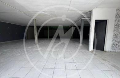 Location Local commercial 400m&sup2; Les Abymes