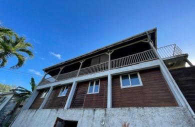 Vente Maison 151.71m&sup2; 8 pièces Gosier