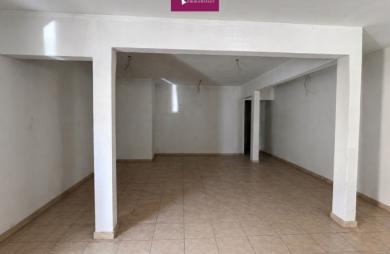 À louer   Local commercial de 50 m2 proche tribunal et Massabielle   Pointe-à-Pitre (Fond Laugier)