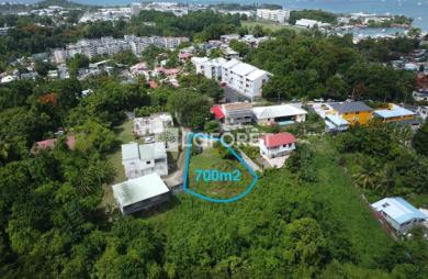 Vente Terrain 702m² Les Abymes