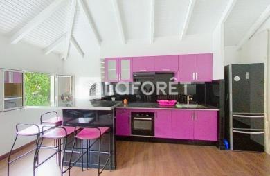 Vente Immeuble 139.55m² 6 pièces Basse-Terre