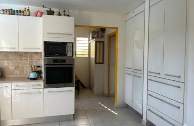 Vente Maison T5 Sainte-Rose La Boucan - Piscine . Investissement stragtégique.
