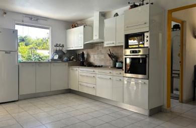 Vente Maison T5 Sainte-Rose La Boucan - Piscine . Investissement stragtégique.