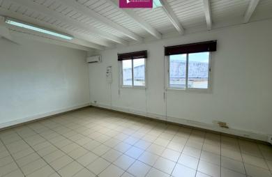 À louer - Bureau 21m2 - Étage - Jarry