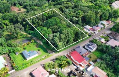 TERRAIN PLAT   Route Sainte-Rose   5 753 m2 Exclusivité