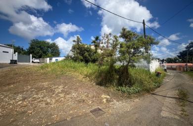 Terrain - Les Abymes