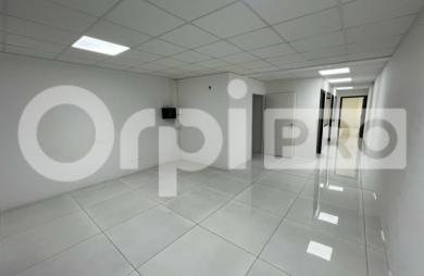 Louez un Bureauxl aux Abymes avec ORPI BOUTAREL