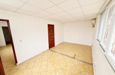 Bureaux à louer à Grand Camp
