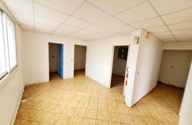 Bureaux à louer à Grand Camp