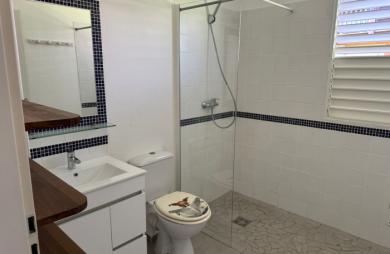 PETIT BOURG, secteur de Colin appartement de type T3  RDC