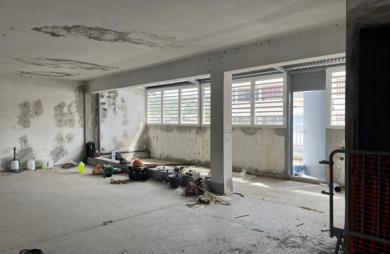 Local commercial brut de 350 m2   3e étage   avec ascenceur
