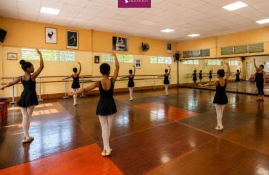 À VENDRE   École de danse emblématique de Basse-Terre   35 ans d