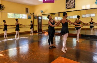 À VENDRE   École de danse emblématique de Basse-Terre   35 ans d