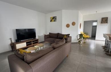 Charmante villa de 4 pièces en vente au Lamentin