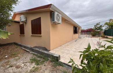 Maison individuelle spacieuse à Petit-Bourg !